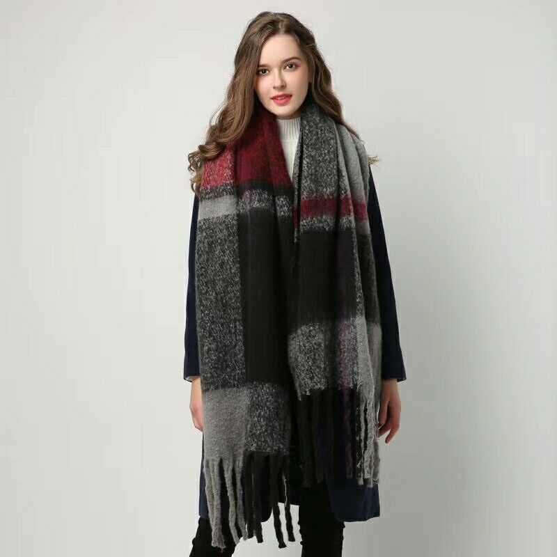 Women Plaid Scarf Winter Warm Shawl and Wrap Bandana Pashmina Long Tassel