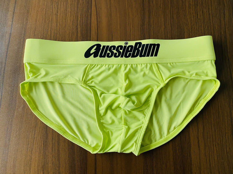 Men's Aussiebum briefs with milk silk low waist stretch stereo bag fit comfortably